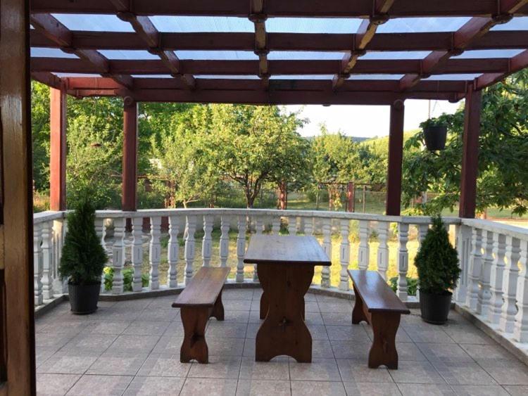Vila Cozy, Panorama Superba, Gratar Si Relaxare Piatra Neamţ エクステリア 写真