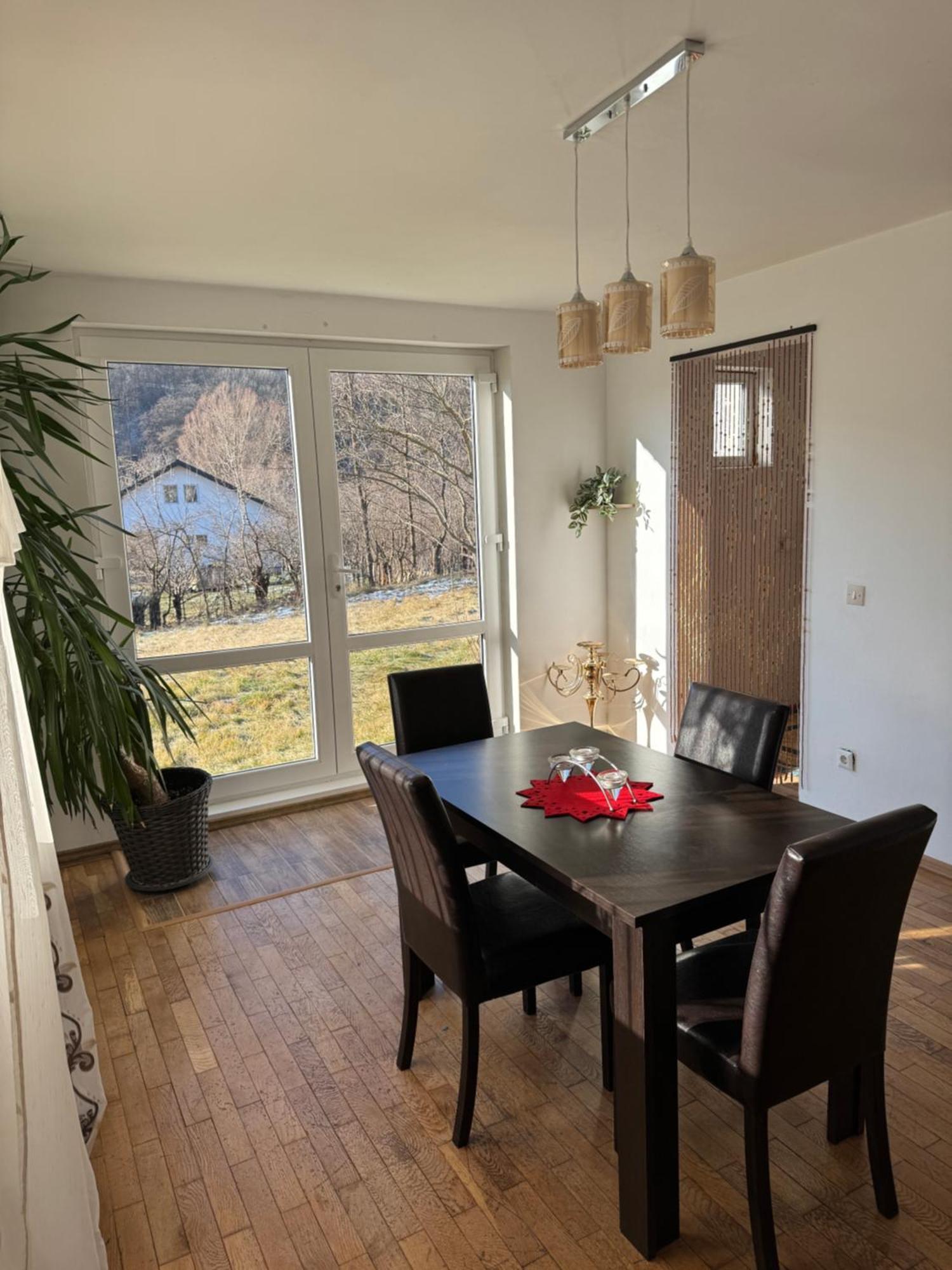Vila Cozy, Panorama Superba, Gratar Si Relaxare Piatra Neamţ エクステリア 写真